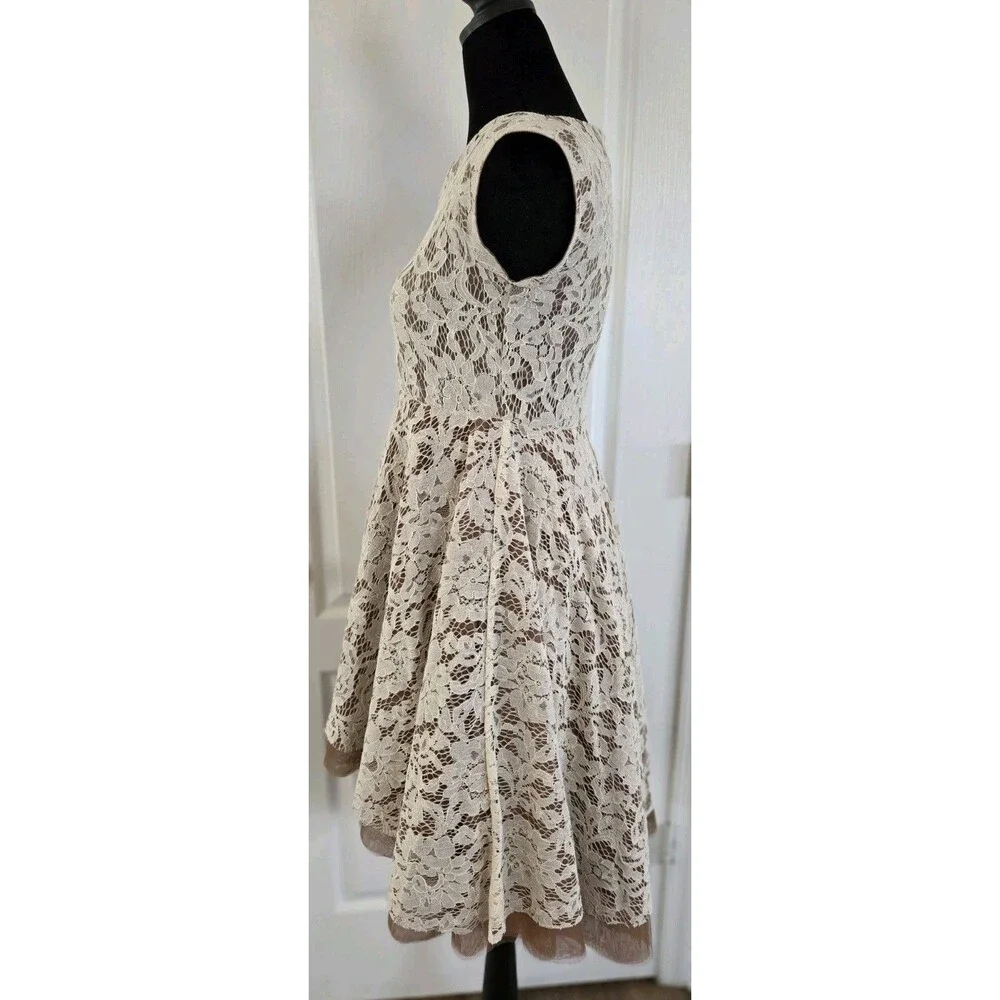 Joyfolie Hazel Fit & Flare Lace Dress in turtledove Girls Size 12